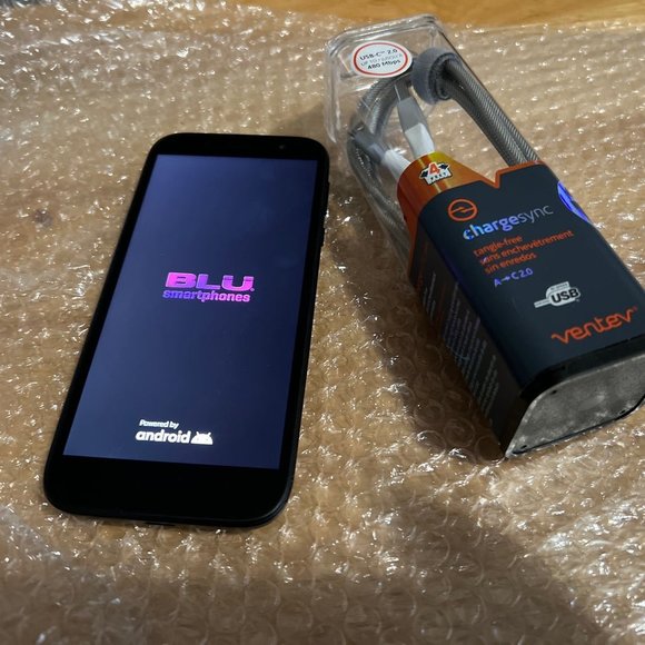 Blu view 2 Tracfone only - Picture 2 of 5